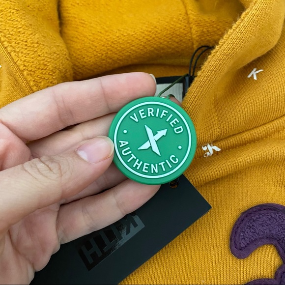 Kith K’s StockX authentic 100% cotton yellow mustard pullover hoodie for men - Picture 4 of 16